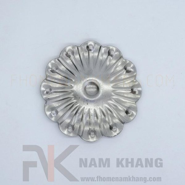 Hoa thép dập hình bông mai 9cm HLS-038