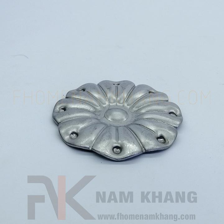 Hoa thép dập hình bông mai 6cm HLS-039 - Ảnh 4