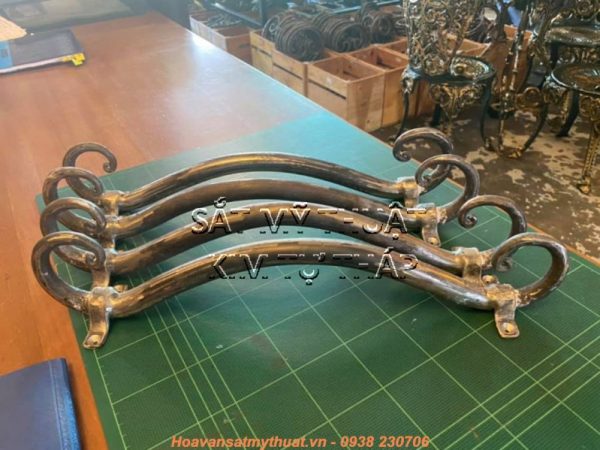 Tay nắm cửa cổng sắt mỹ thuật sắt nghệ thuật TNC-002