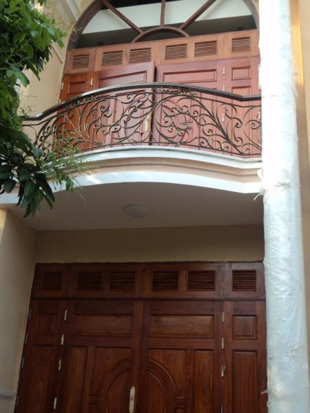 mau-ban-cong-sat-my-thuat (24)