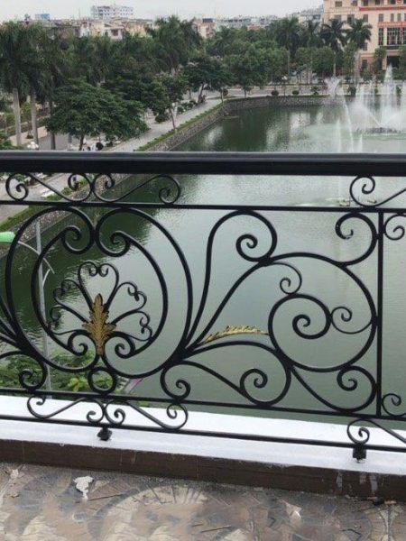 mau-ban-cong-sat-my-thuat (71)