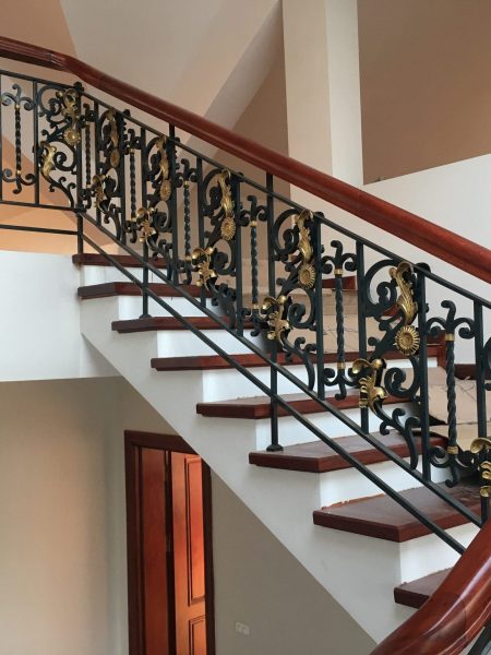 mau-cau-thang-sat-my-thuat (2)