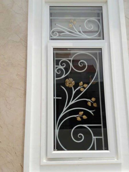 mau-cua-so-sat-my-thuat (10)