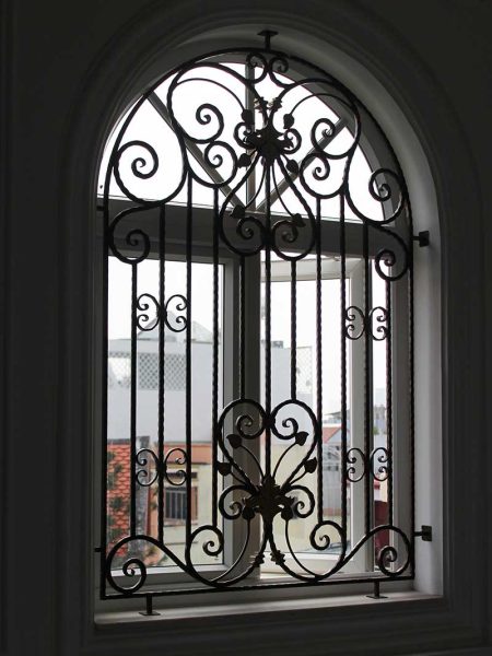 mau-cua-so-sat-my-thuat (8)