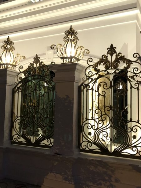 mau-hang-rao-sat-my-thuat (10)